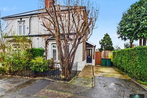 undefined, Crabbet Road, Three Bridges RH10