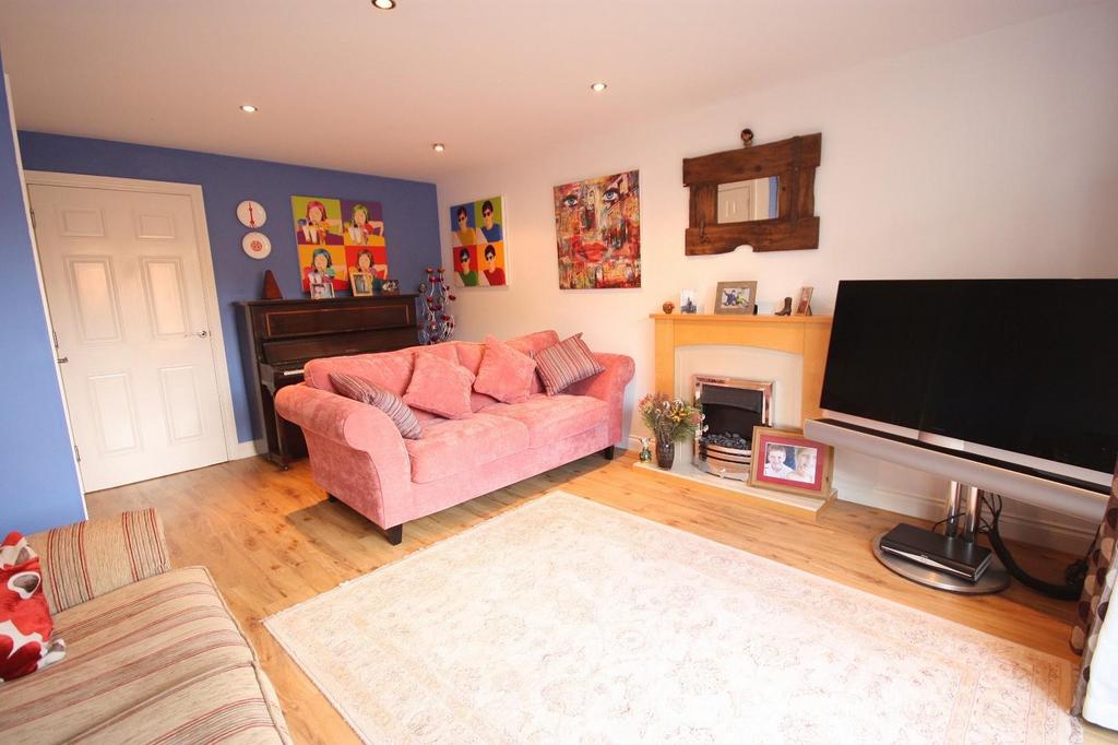 Living room 2.jpg