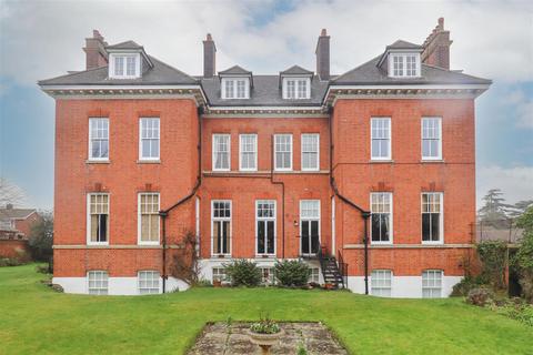 undefined, Birdcage Walk, Newmarket CB8