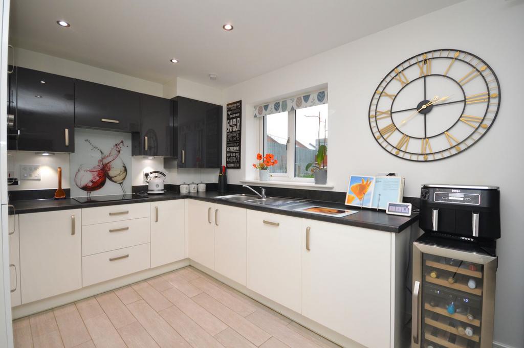 Kitchen / Diner