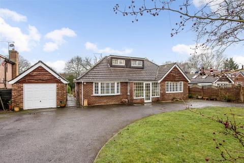 3 bedroom detached house for sale, Upper Crabbick Lane, Denmead