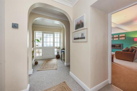 3 bedroom detached house for sale, Upper Crabbick Lane, Denmead