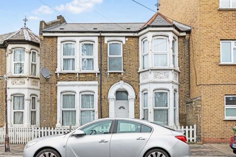 undefined, Oak Crescent, London E16