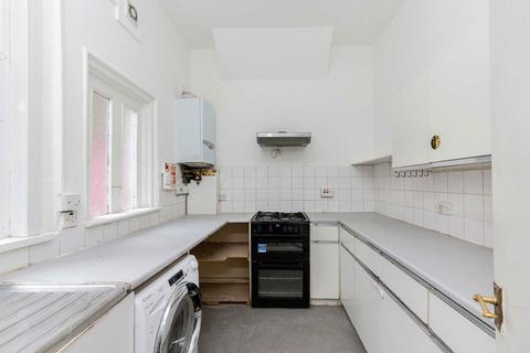 undefined, Oak Crescent, London E16