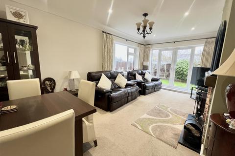 undefined, Hawthorn Lane, Sale