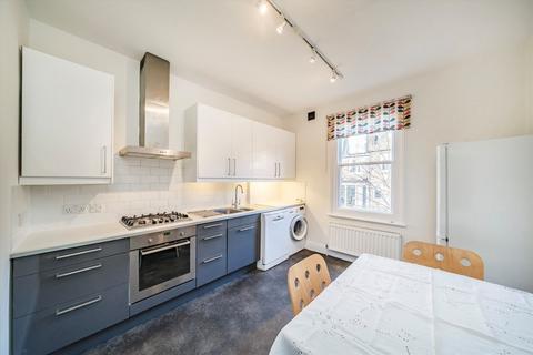 2 bedroom flat for sale, Barcombe Avenue, London SW2