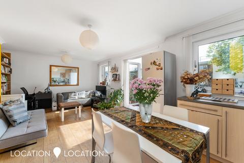 2 bedroom flat to rent, Alkham Road, Autumn House, N16