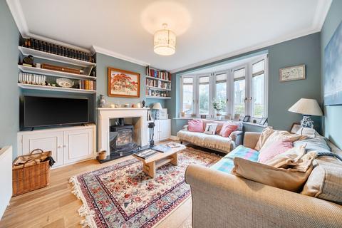 4 bedroom terraced house for sale, Culverden Road, London SW12