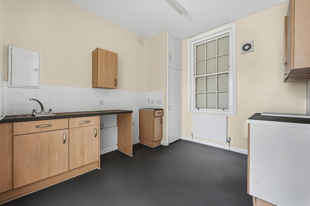 KITCHEN 1.jpg