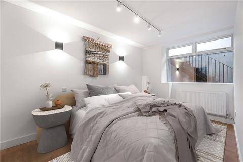 3 bedroom apartment to rent, Cleveland Street, London, W1T
