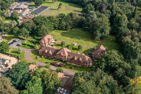 Heathlands Court, Berkshire RG40