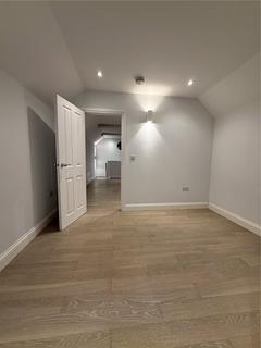 undefined, Queens Road, Weybridge, Surrey, KT13