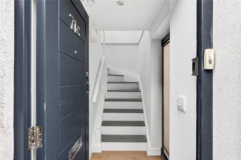1 bedroom apartment to rent, Queens Road, Weybridge, Surrey, KT13