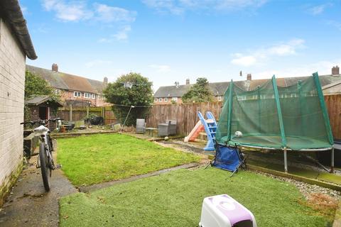 3 bedroom end of terrace house for sale, Wexford Avenue, Hull