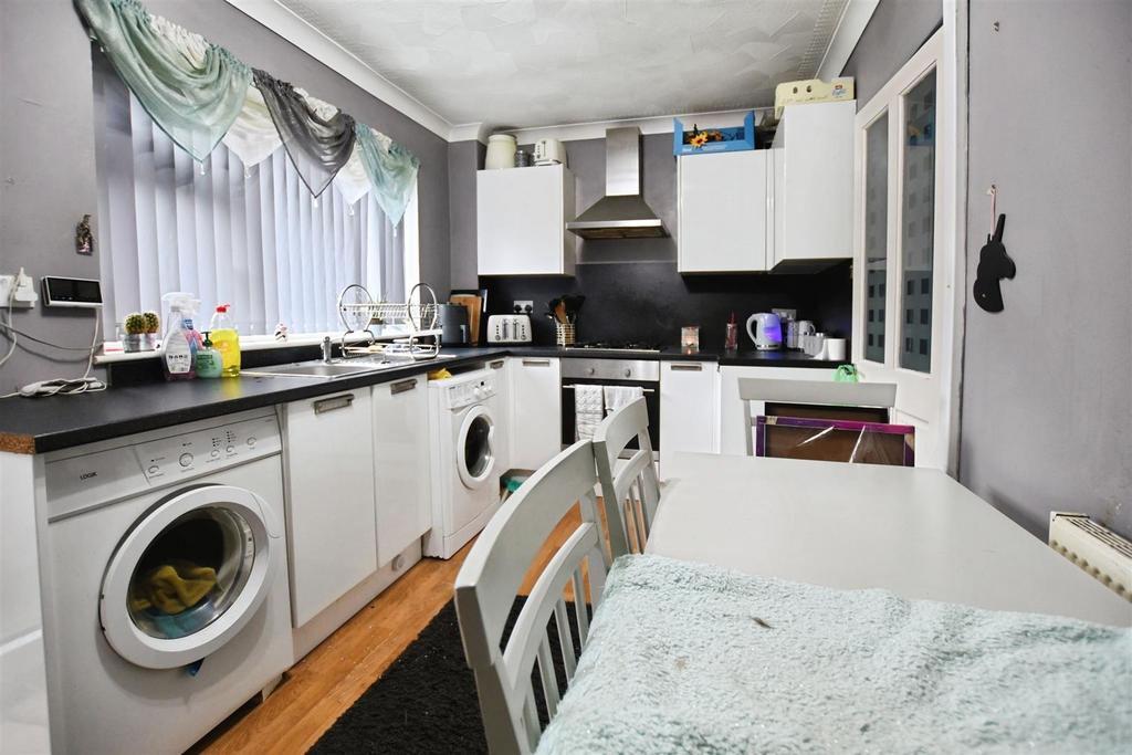 Fitted Dining Kitchen