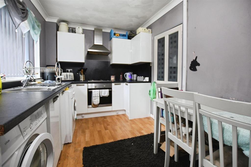 Fitted Dining Kitchen