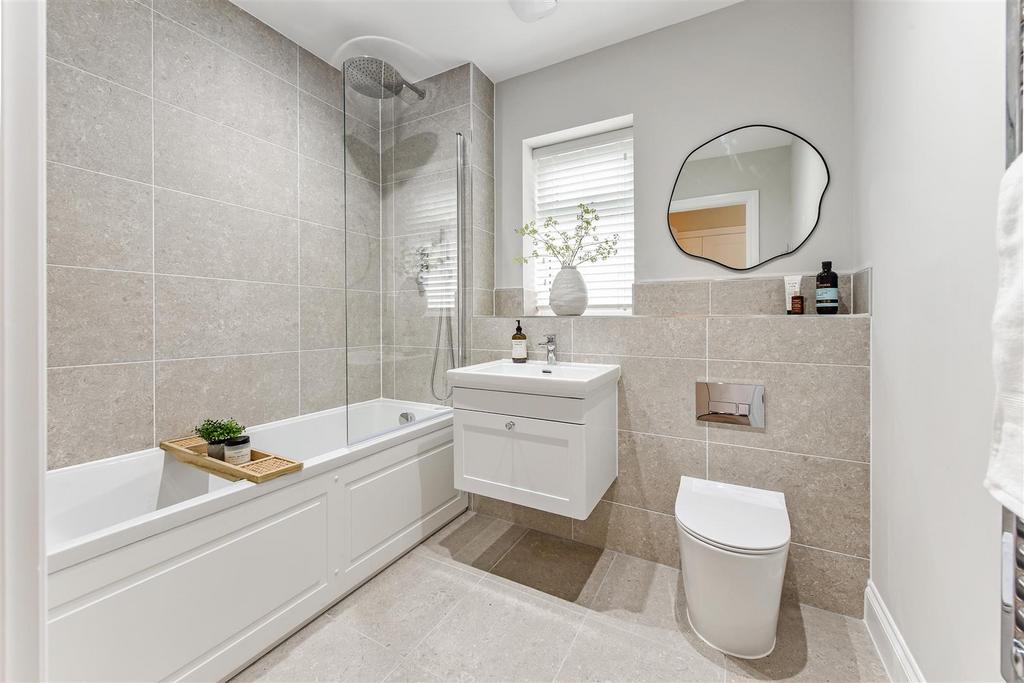 Main Bathroom