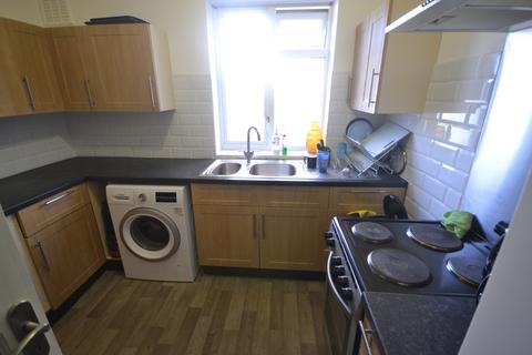 1 bedroom flat to rent, Melton Court, Havelock Road, Croydon CR0