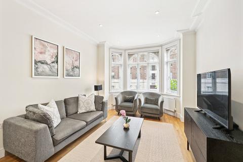 Hamlet Gardens, King Street, W6