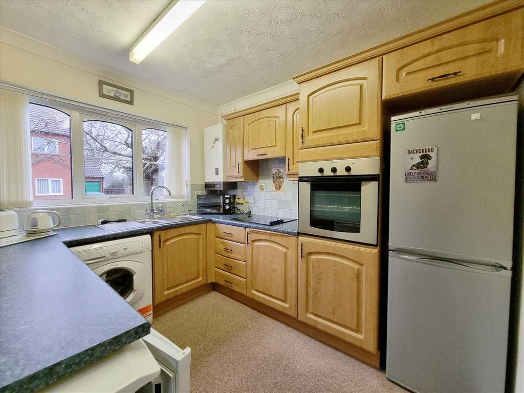 Kitchen: