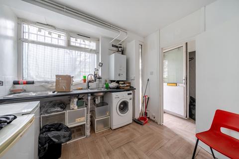 undefined, Old Montague Street, London, E1