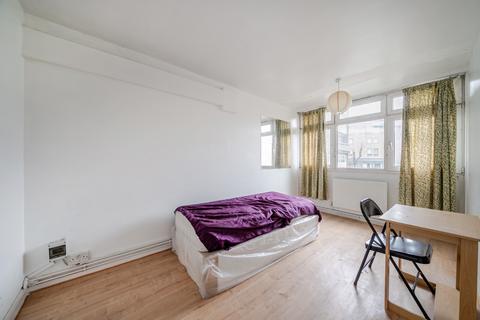 undefined, Old Montague Street, London, E1