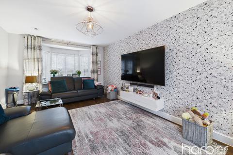 undefined, Raeswood Crescent, Crookston, Glasgow, G53 7HE