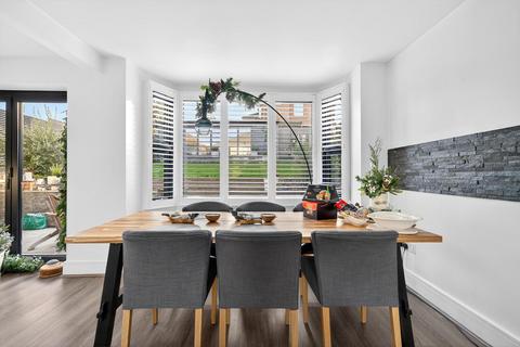 4 bedroom detached house for sale, Purley CR8