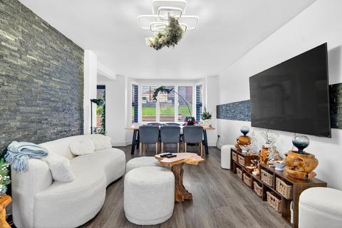 4 bedroom detached house for sale, Purley CR8