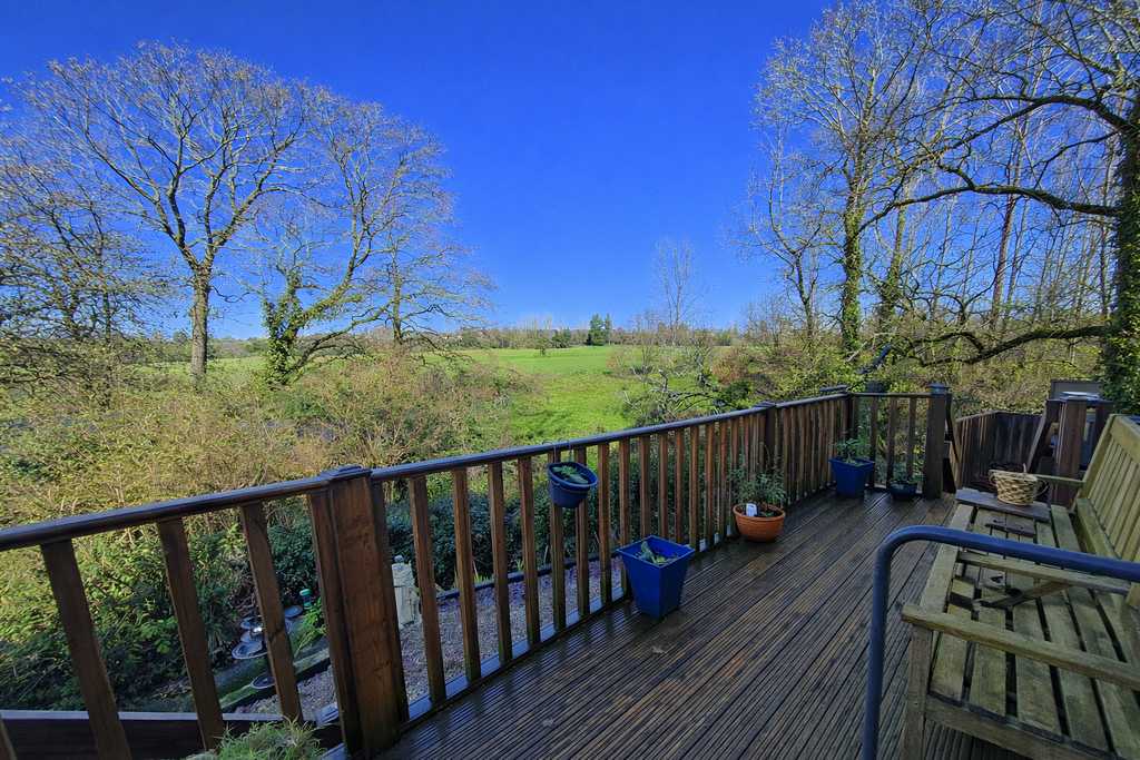Sun Deck