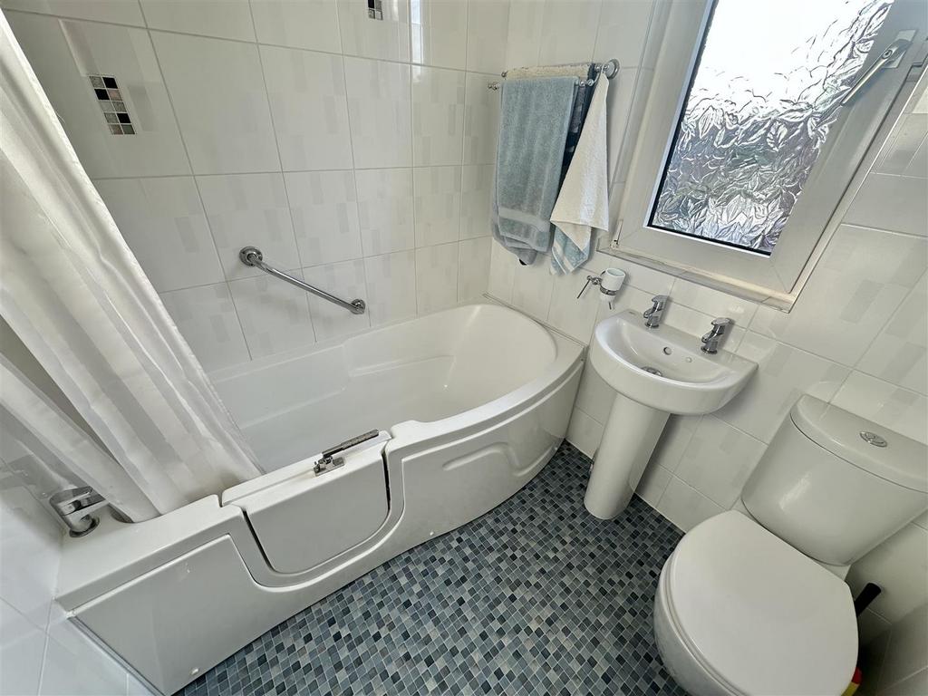 Bramleys Estate Agents - Huddersfield Road - Liver