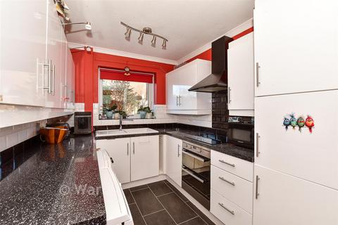3 bedroom terraced house for sale, Maynards, Marden TN12