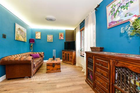 3 bedroom terraced house for sale, Maynards, Marden TN12