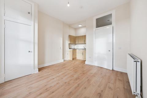 2 bedroom flat for sale, 122 Cumming Drive, Flat 3/1, Mount Florida, Glasgow, G42 9BW