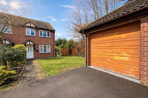 Olive Grove, Swindon SN25