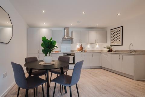 2 bedroom apartment to rent, at The Gateway, Apt 25, 3 Brick Kiln Road M12