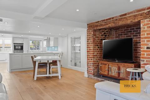 3 bedroom semi-detached house for sale, Chapel Lane, Chigwell IG7