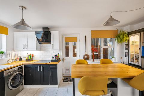 4 bedroom detached house for sale, Court Farm Road, Newhaven
