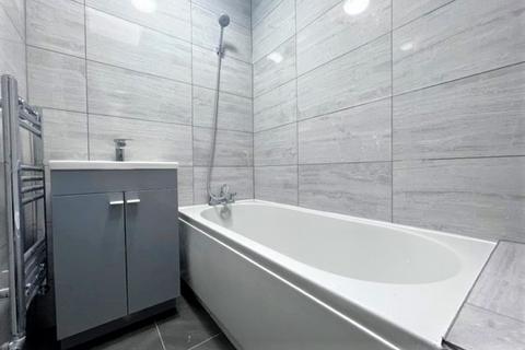 1 bedroom in a house share to rent, Mangold Way Erith DA18