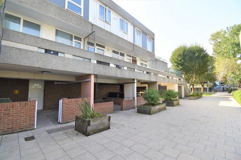 undefined, Mangold Way Erith DA18