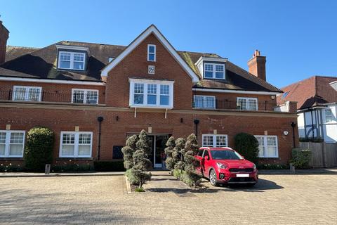 3 bedroom ground floor flat for sale, Lavant Road, Chichester, PO19
