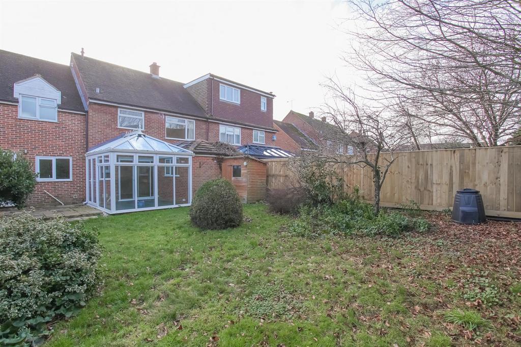6 Back Garden.jpg