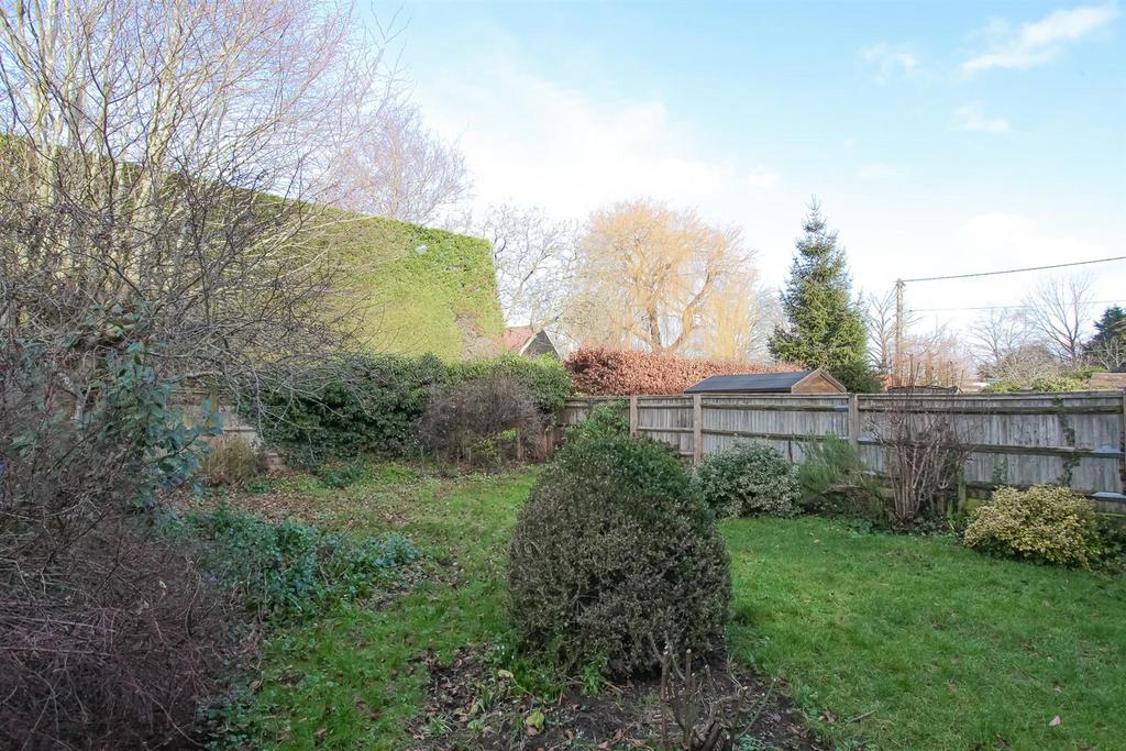 6 Garden b.jpg