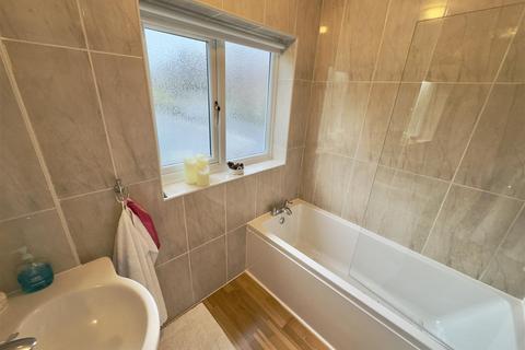 undefined, Alandale Drive, Garforth, Leeds