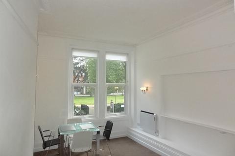 Studio to rent, RAISED UPPER GROUND FLOOR STUDIO FLAT - AVAILABLE NOW, CLOSE TO SHOPS AND BUSSES ON CHRISTCHURCH ROAD
