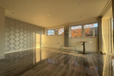 2 bedroom apartment for sale, Branksomewood Road, Fleet GU51