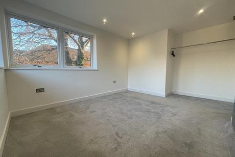 2 bedroom apartment for sale, Branksomewood Road, Fleet GU51