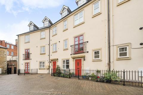 undefined, Chapel Mews, Chippenham