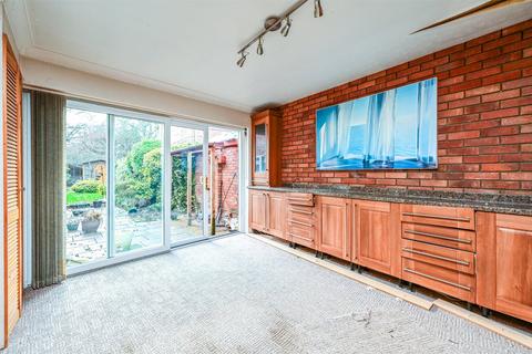 undefined, Lucas Close, Hampshire GU46