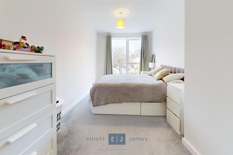 2 bedroom apartment for sale, Academy Way, Loughton IG10